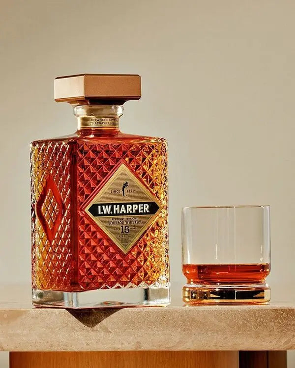 I.W. Harper 15 Year Old Kentucky Straight Bourbon Whiskey